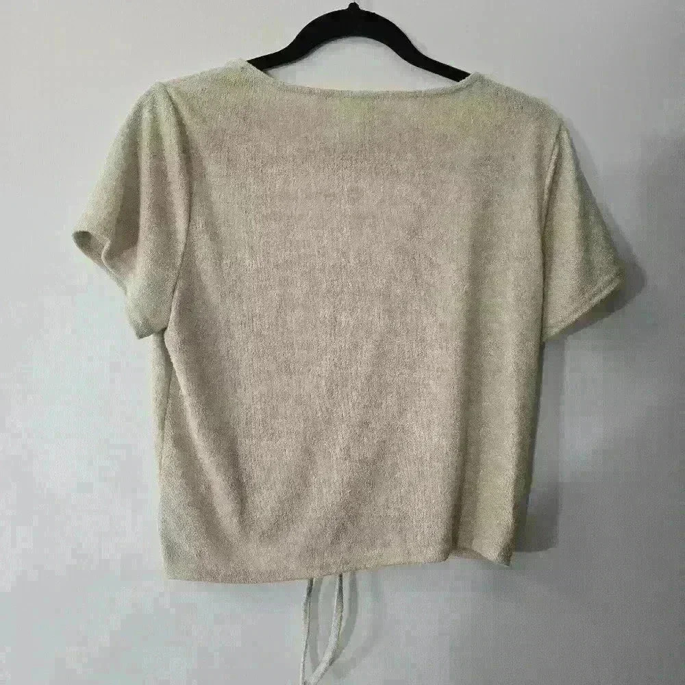 H&M  Top - Picture 4 of 6